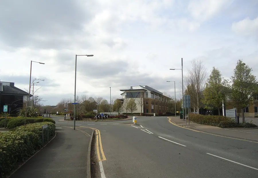 Addlestone Road, Weybridge   geograph.org.uk   2885691