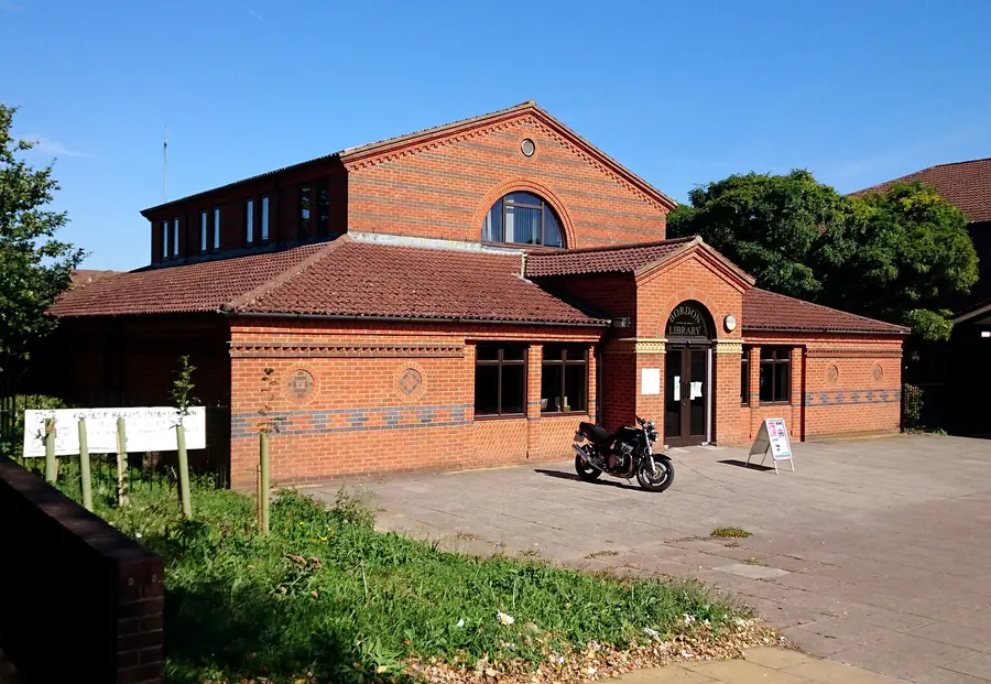 Bordon Library at the Forest Centre, Hampshire   170918   geograph.org.uk   5912581