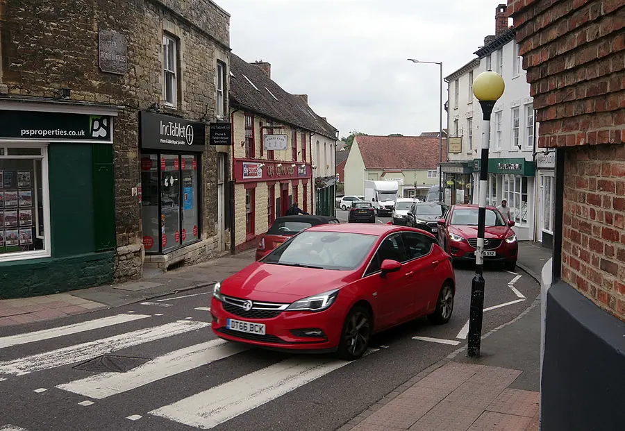 Bridge Street, Buckingham   geograph.org.uk   6955647