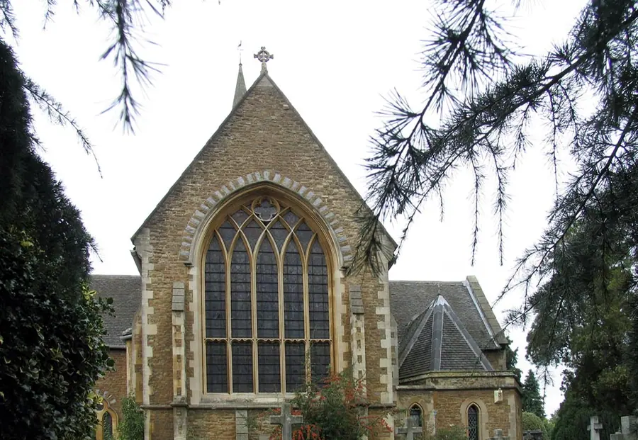 Christ Church, Esher, Surrey   geograph.org.uk   1664811