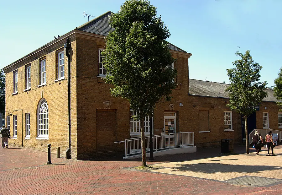 Thurrock Centre for Business, Grays (3)   geograph.org.uk   3554114
