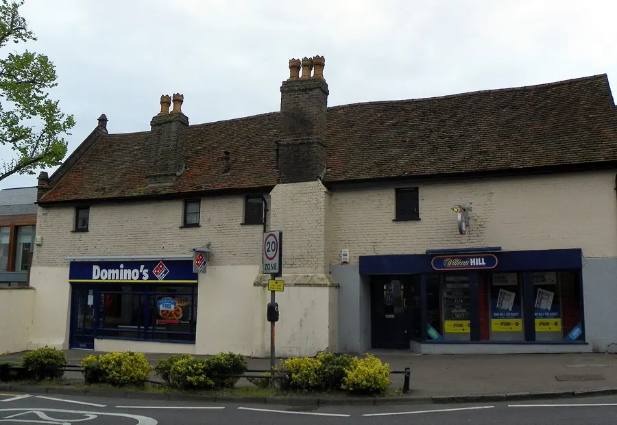 78 High Street, Hoddesdon (21319624119)