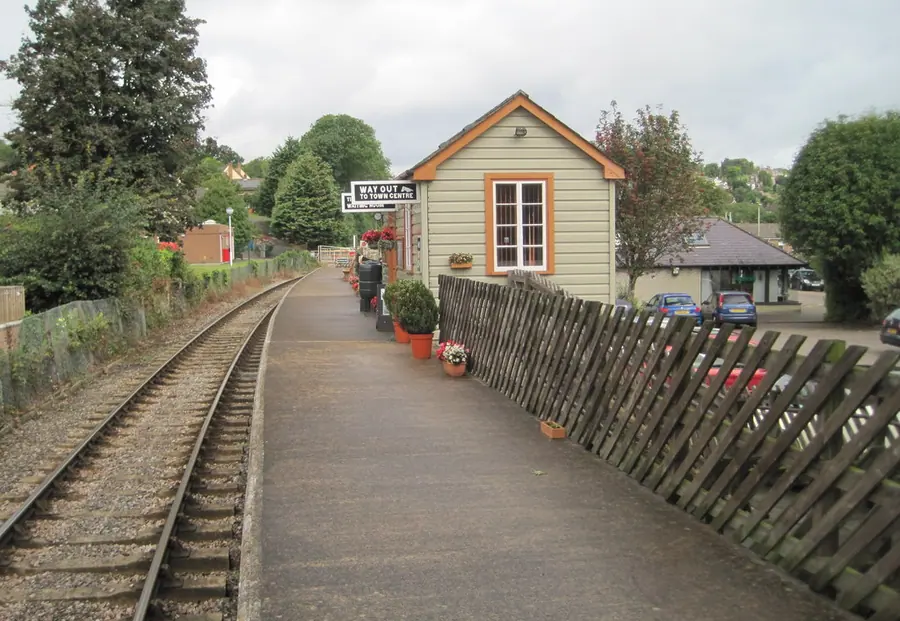 Lydney Town railway station, Gloucestershire   geograph.org.uk   3680747