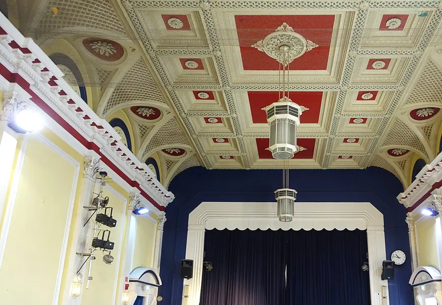 Skipton Town Hall, auditorium ceiling   Skipton, North Yorkshire, England   DSC01032