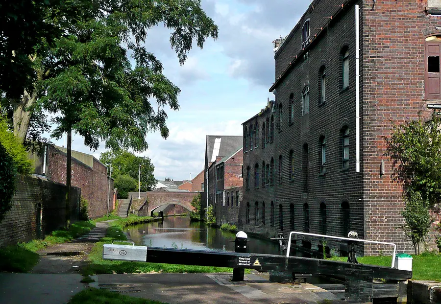 Stourbridge Canal near Wordsley, Dudley   geograph.org.uk   2042065