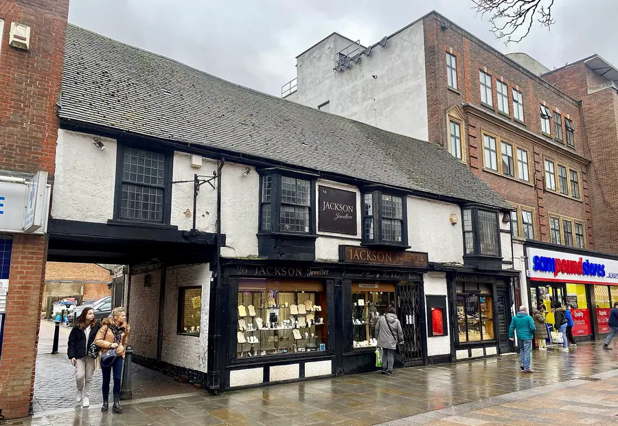 Jackson Jewellers, The Parade, Watford, January 2023 03