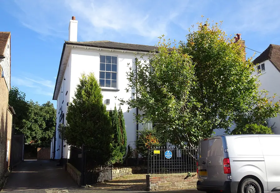 Abingdon House 19 25 High Street West Malling Kent ME19 6QH